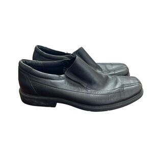 Clark’s Men’s Loafers Size 9.5m Black Leather Slip On Square Toe